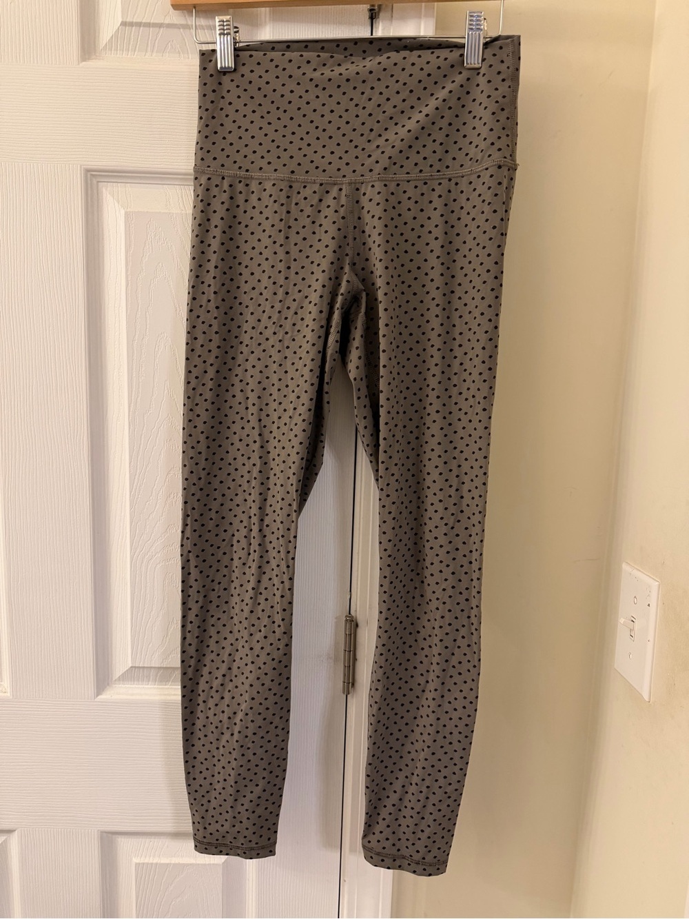 Everlane Perform Leggings